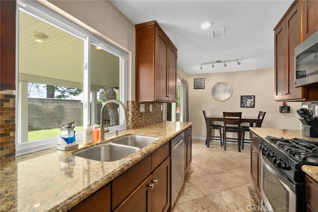10113 Hemlock Street