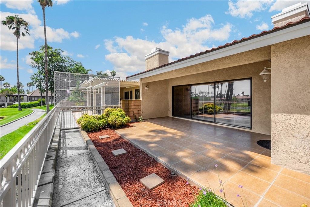 1274 Upland Hills Drive N