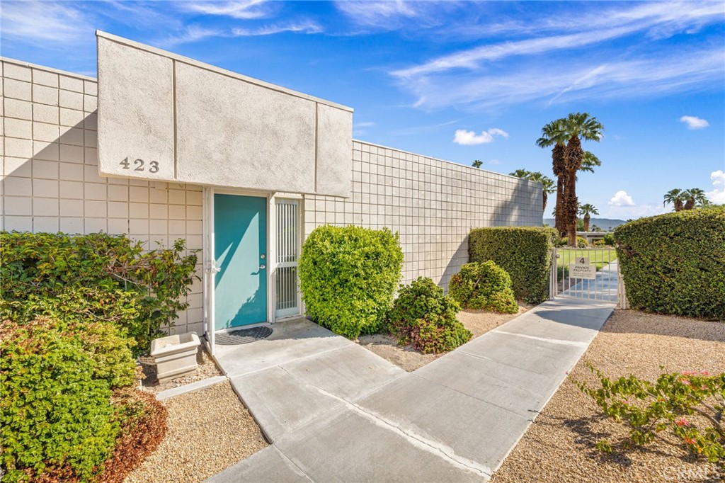 423 Sandpiper Street