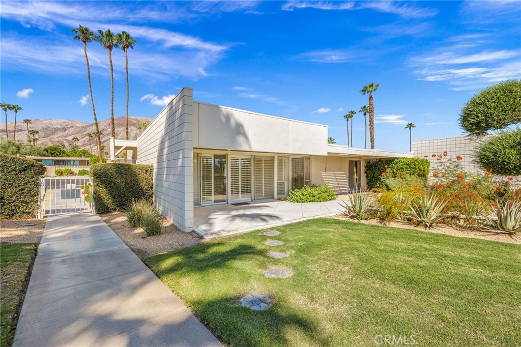 423 Sandpiper Street
