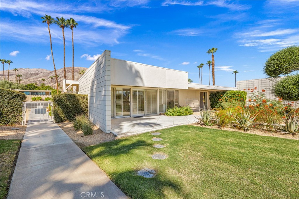 423 Sandpiper Street