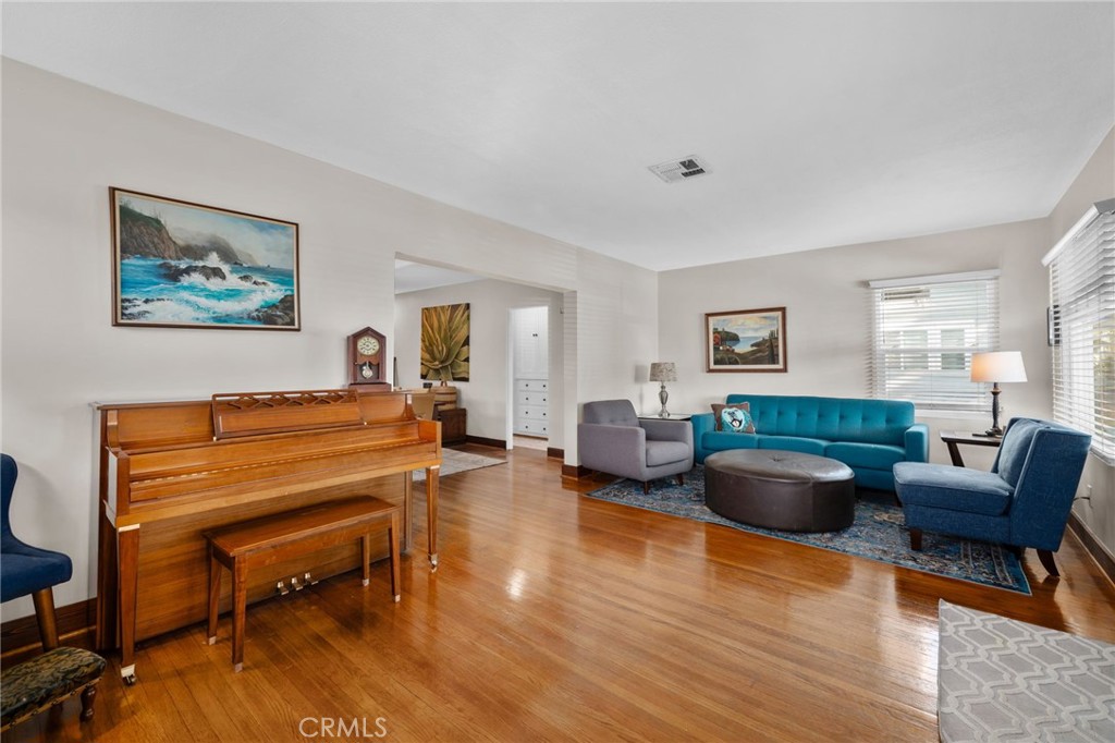 519 N 8th