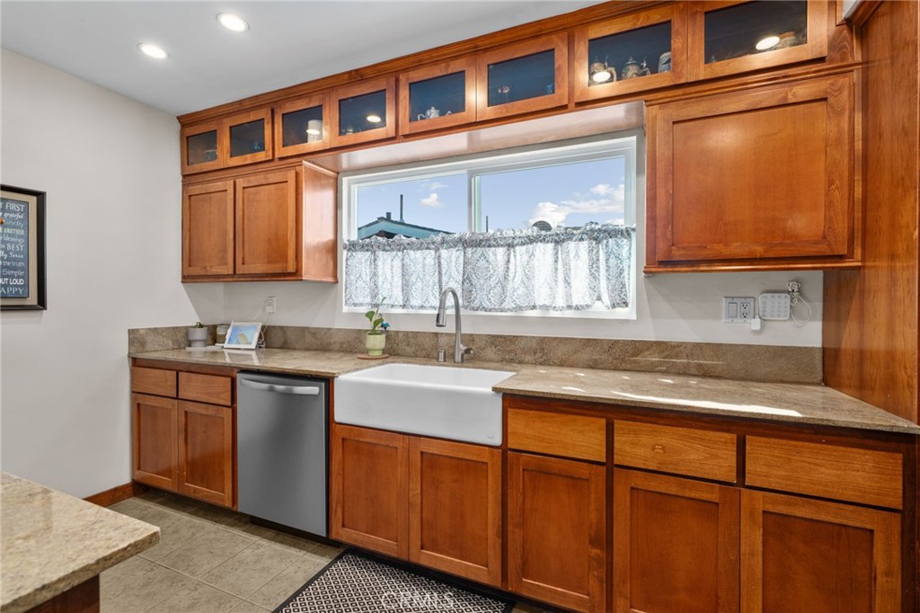 519 N 8th
