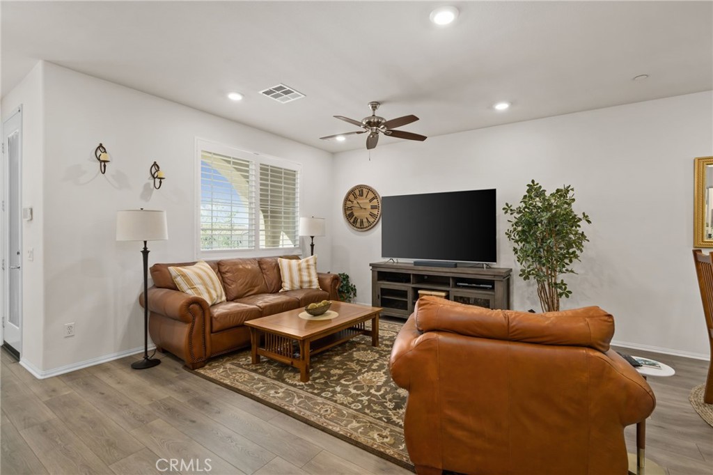 12238 Veranda