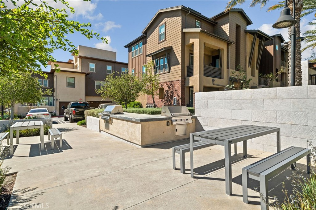 12238 Veranda
