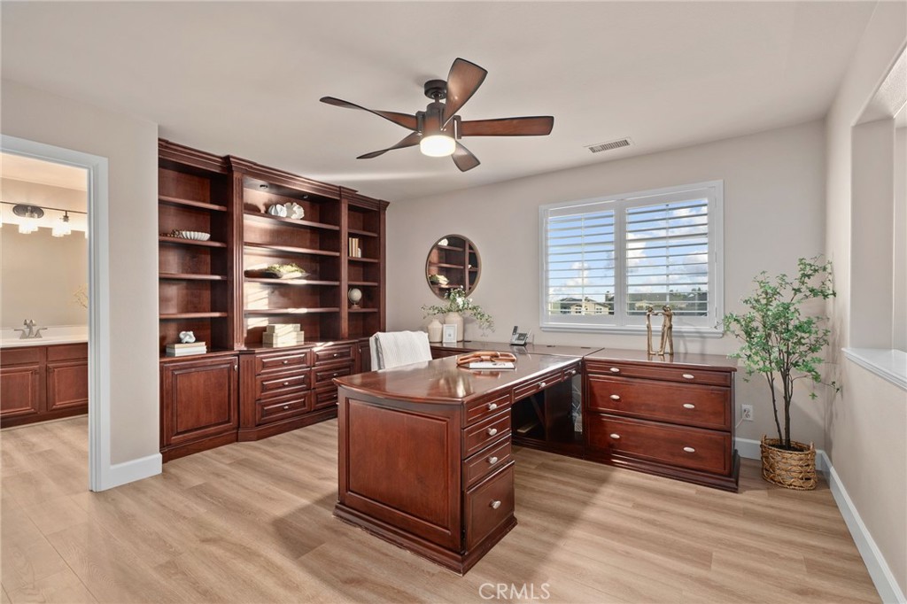 5725 Newmarket