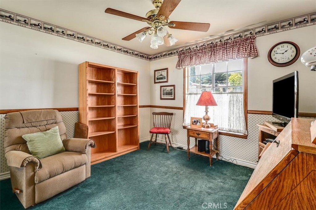 121 Glengrove Avenue