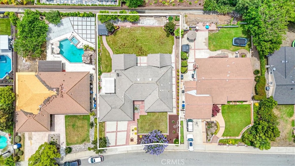121 Glengrove Avenue