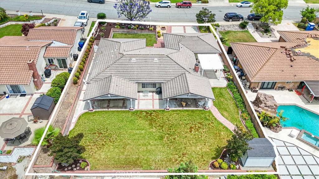 121 Glengrove Avenue