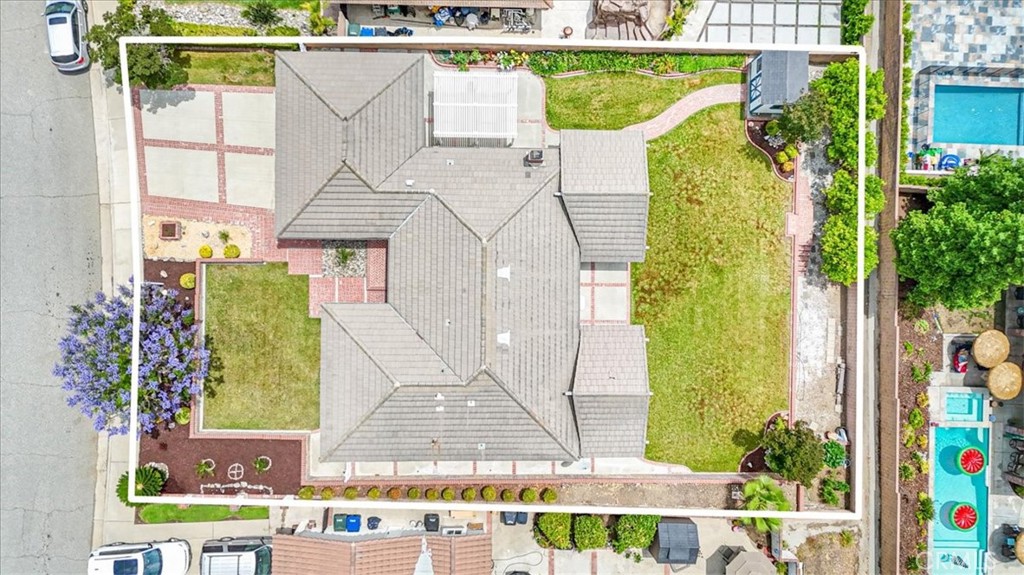 121 Glengrove Avenue