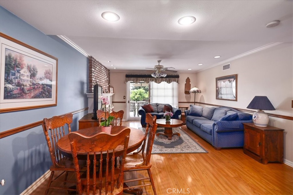 121 Glengrove Avenue