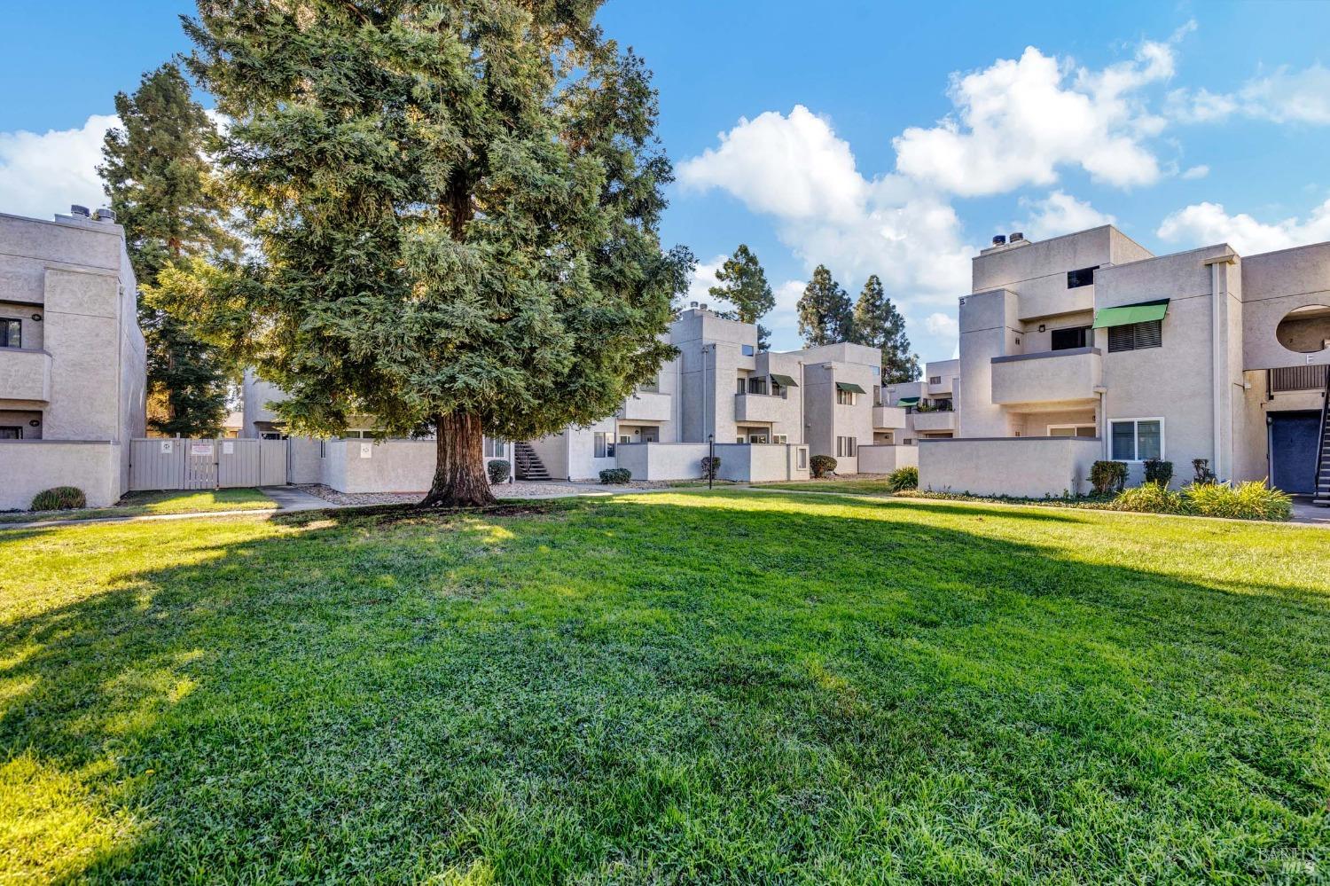 225 Pennsylvania Ave #C5