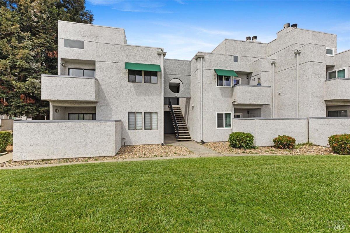 225 Pennsylvania Ave #A3