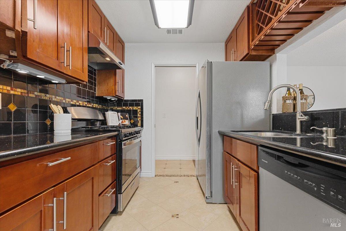 225 Pennsylvania Ave #A3