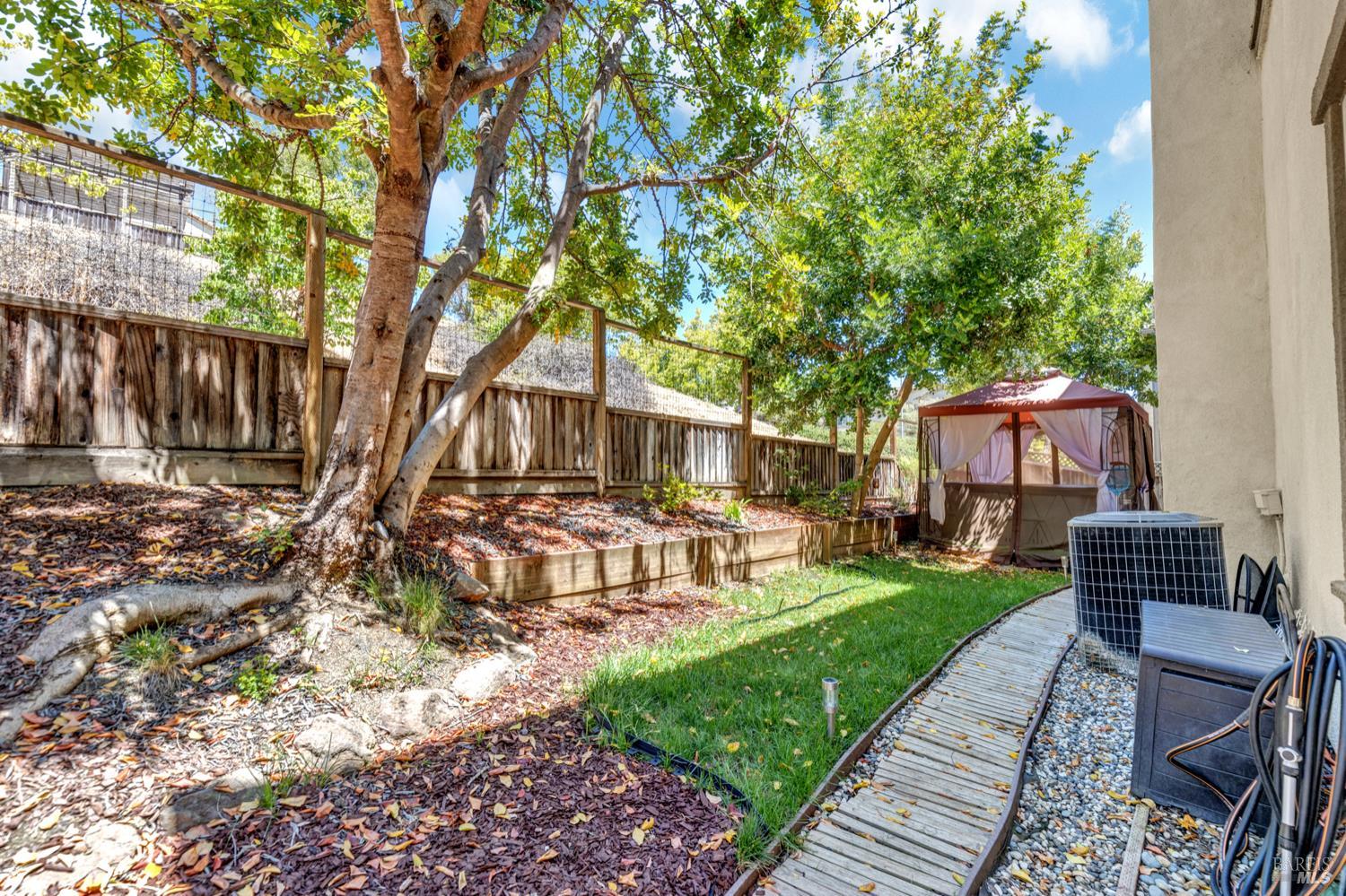 8004 Carlisle Way