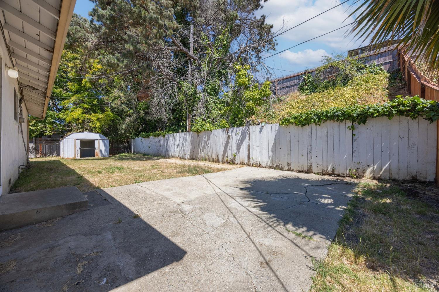 456 Pomona Ave