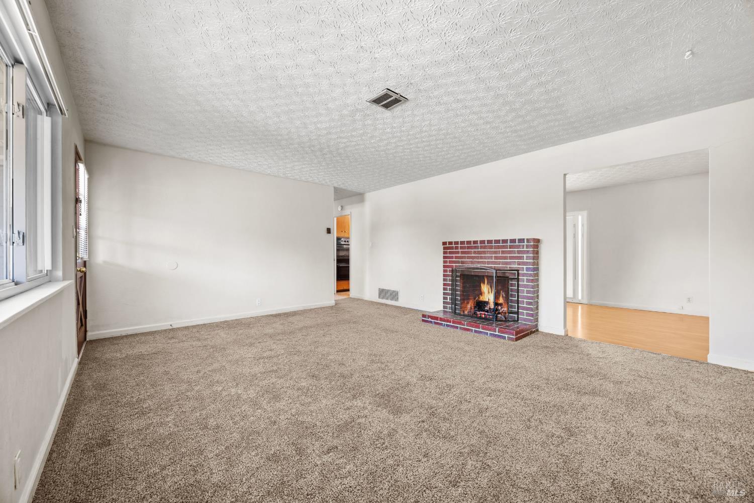 456 Pomona Ave