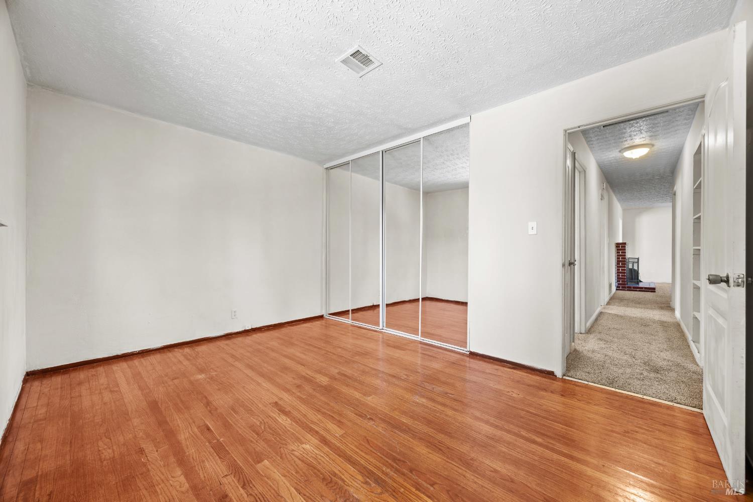 456 Pomona Ave