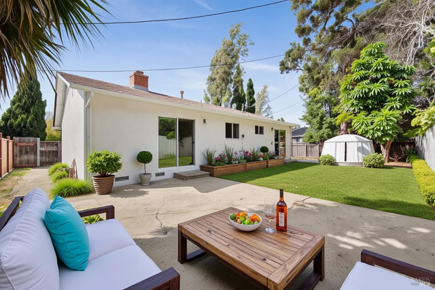 456 Pomona Ave