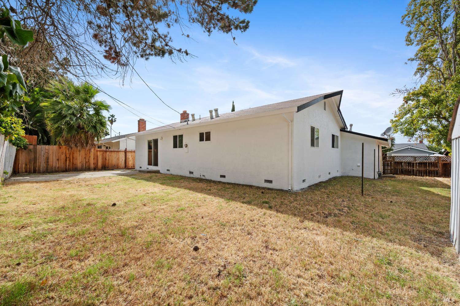 456 Pomona Ave