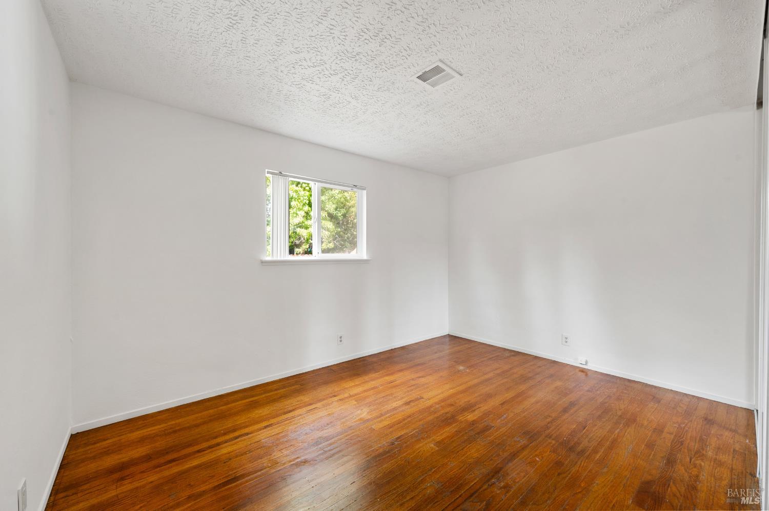 456 Pomona Ave
