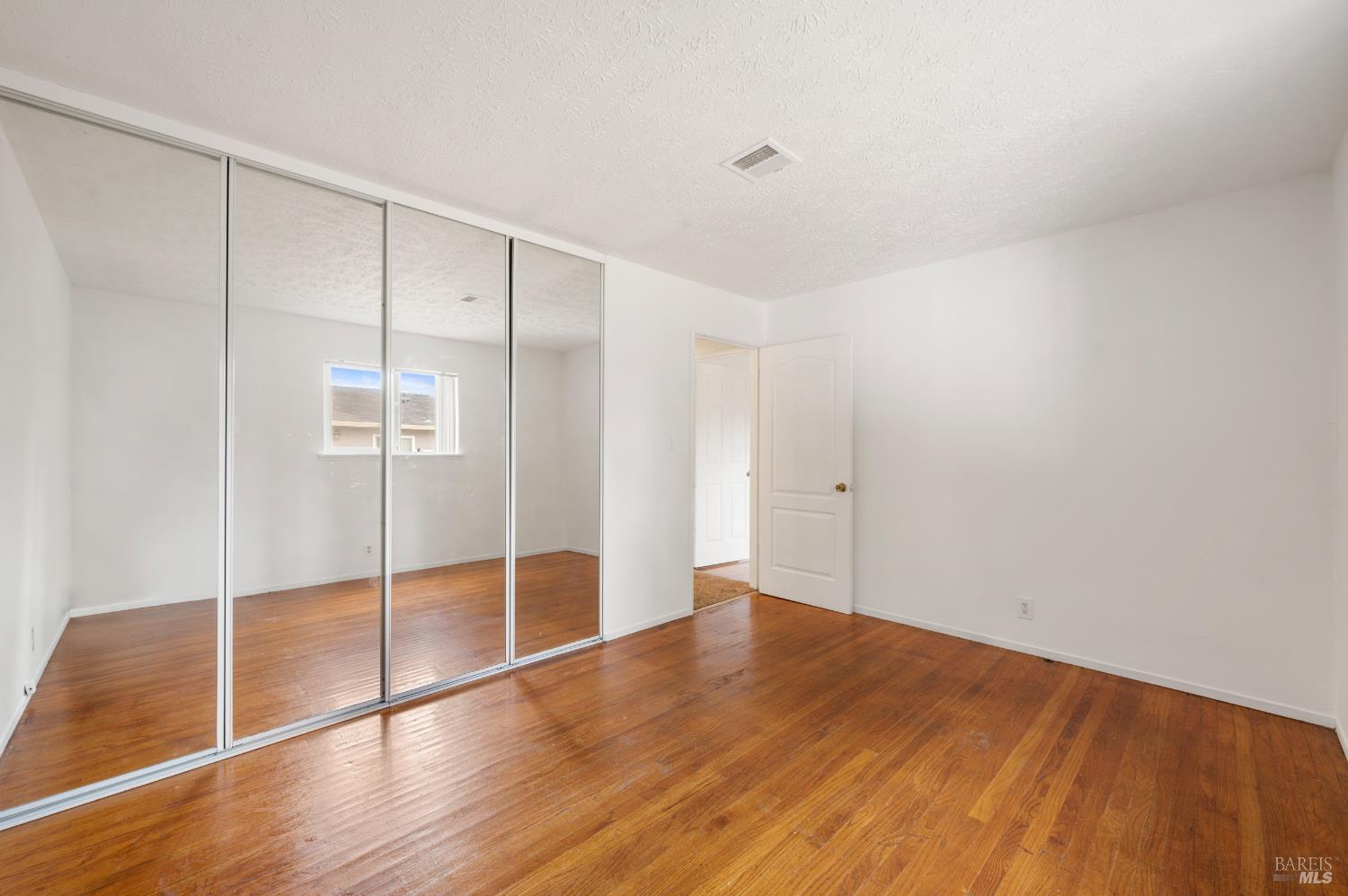 456 Pomona Ave