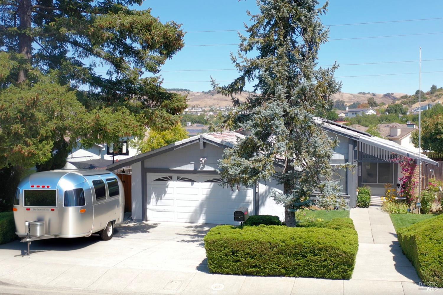 310 Sunrise Way