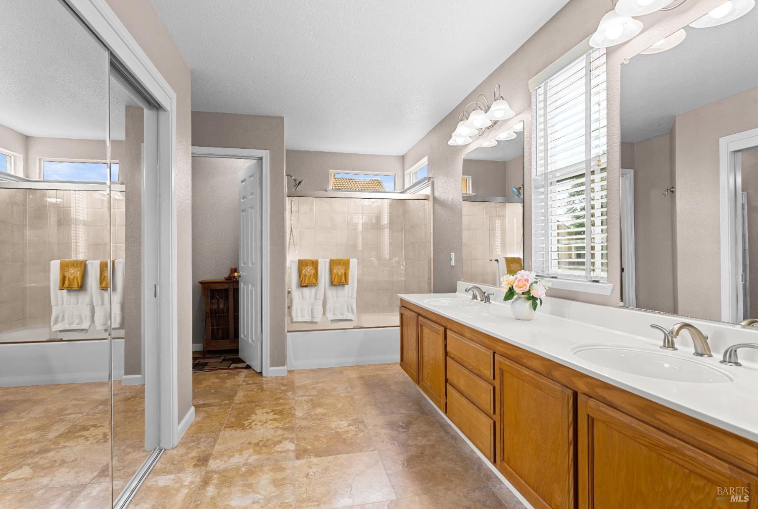 976 Cashel Circle