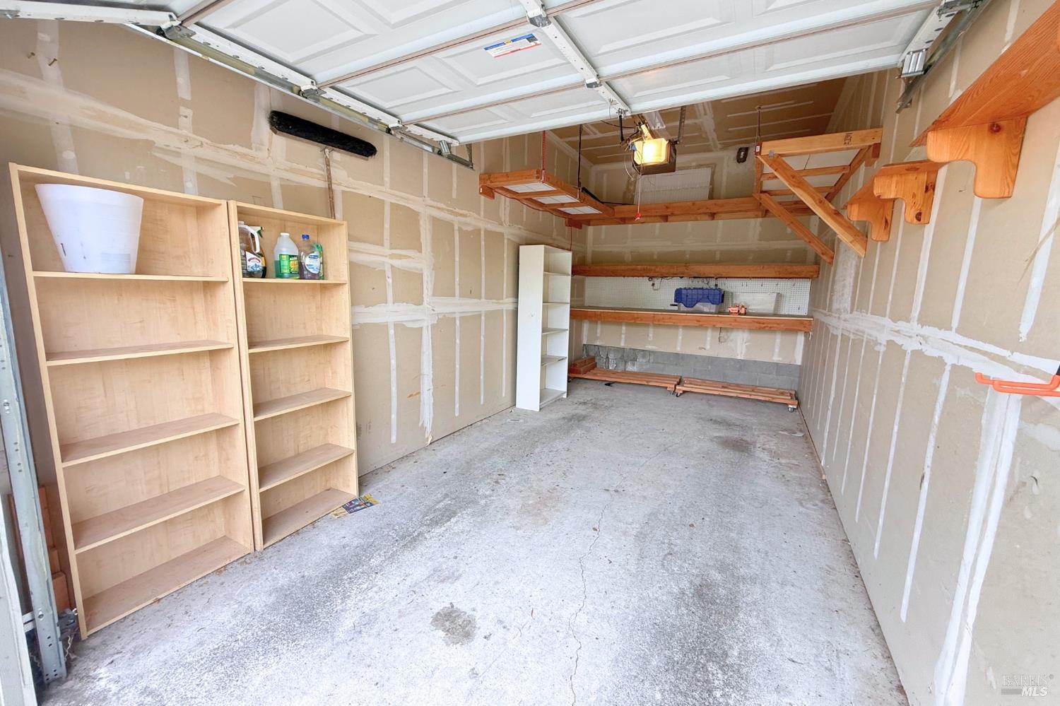 243 Whalebone Court