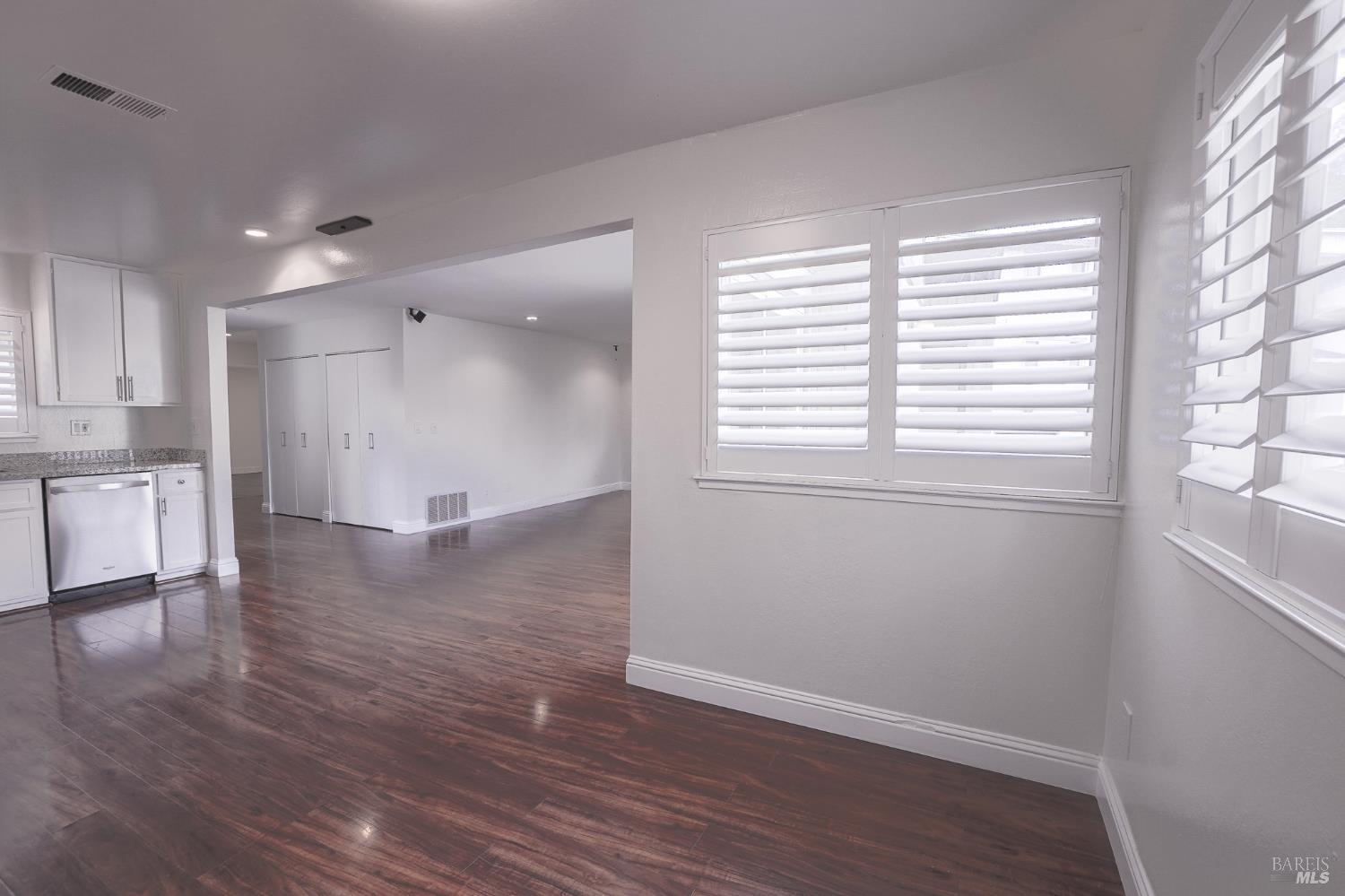 243 Whalebone Court