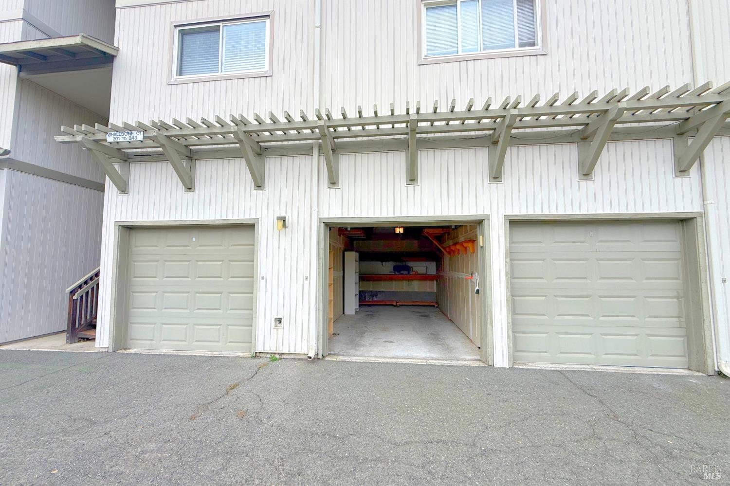 243 Whalebone Court