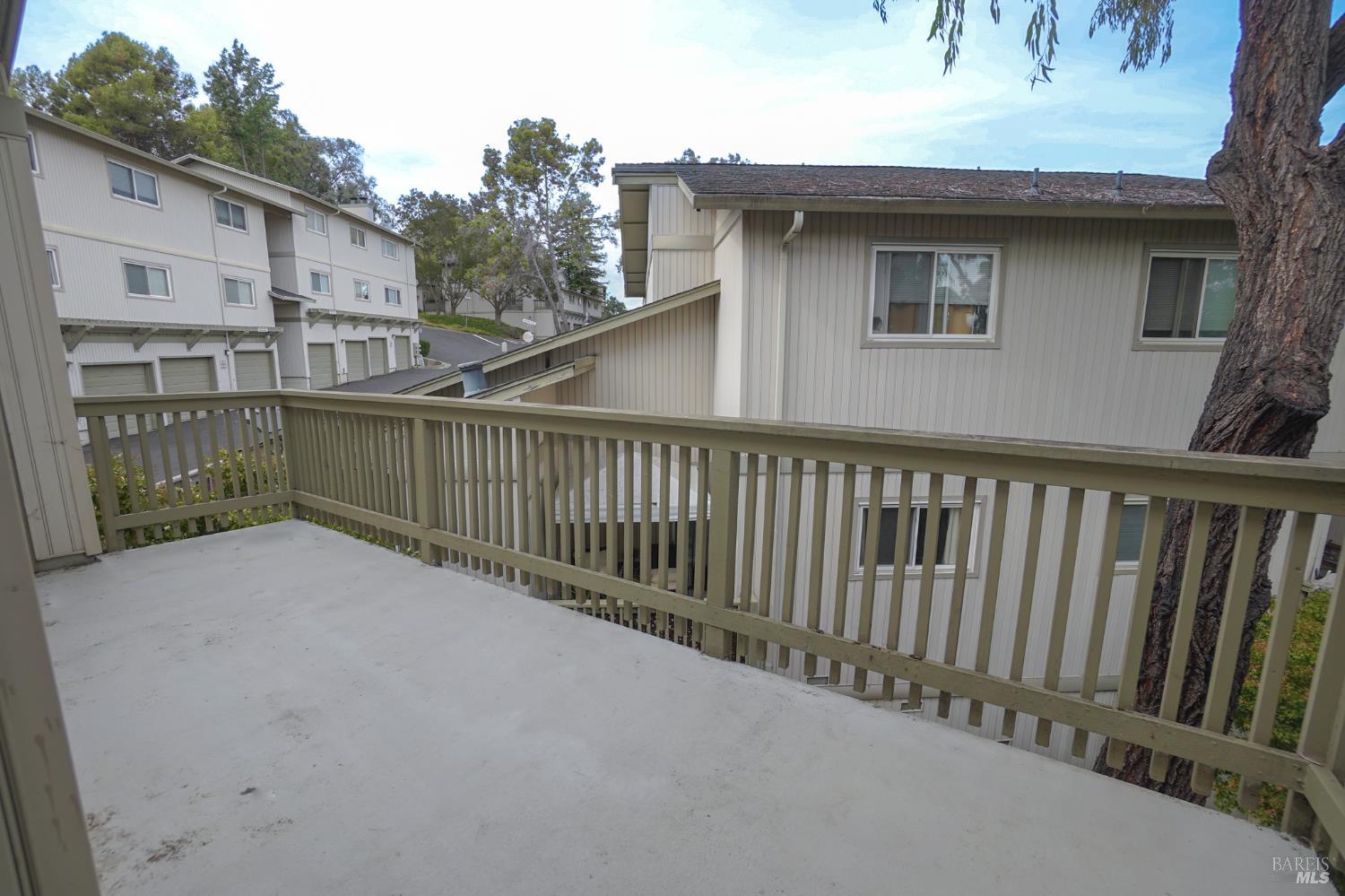 243 Whalebone Court
