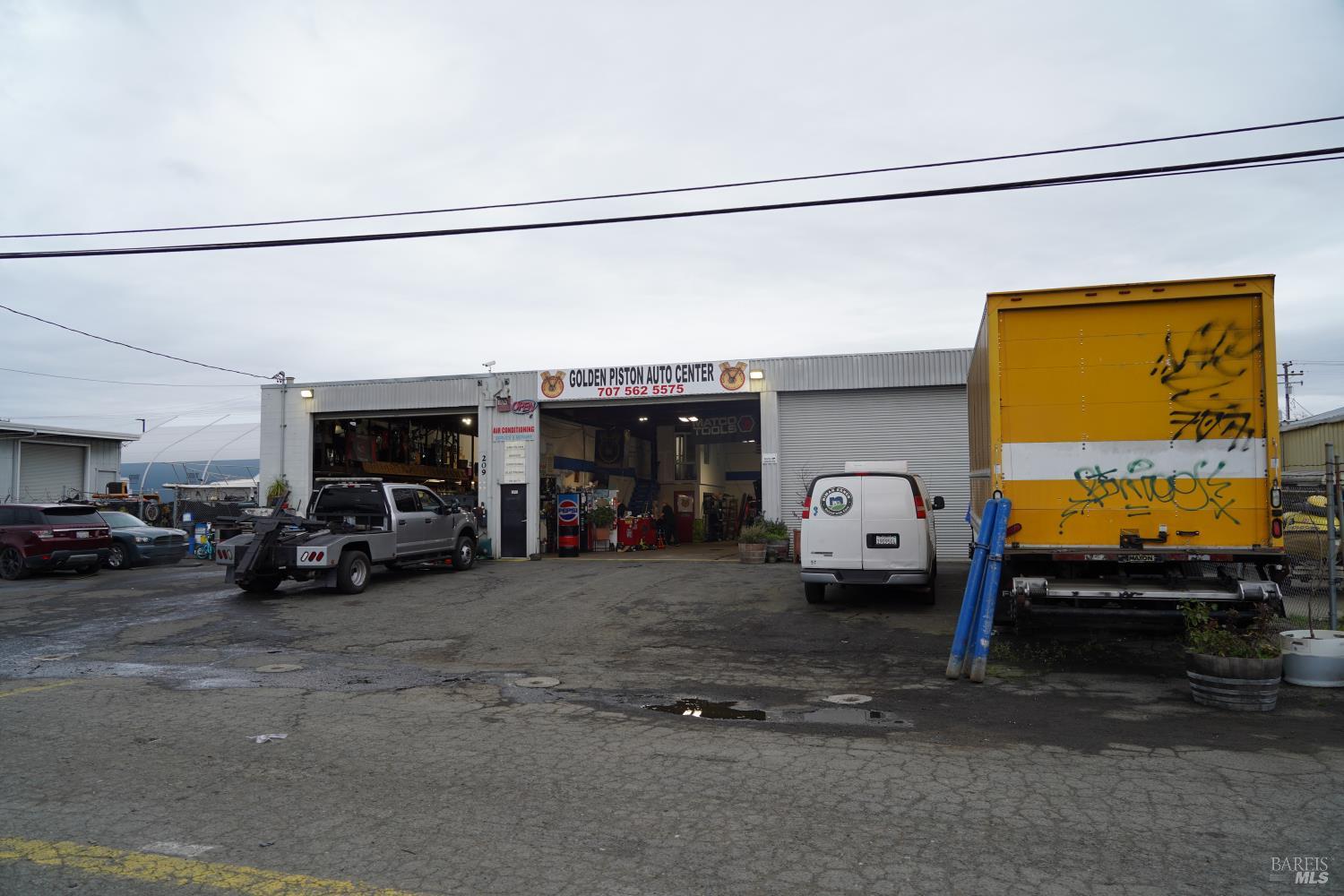 209 Commercial Street