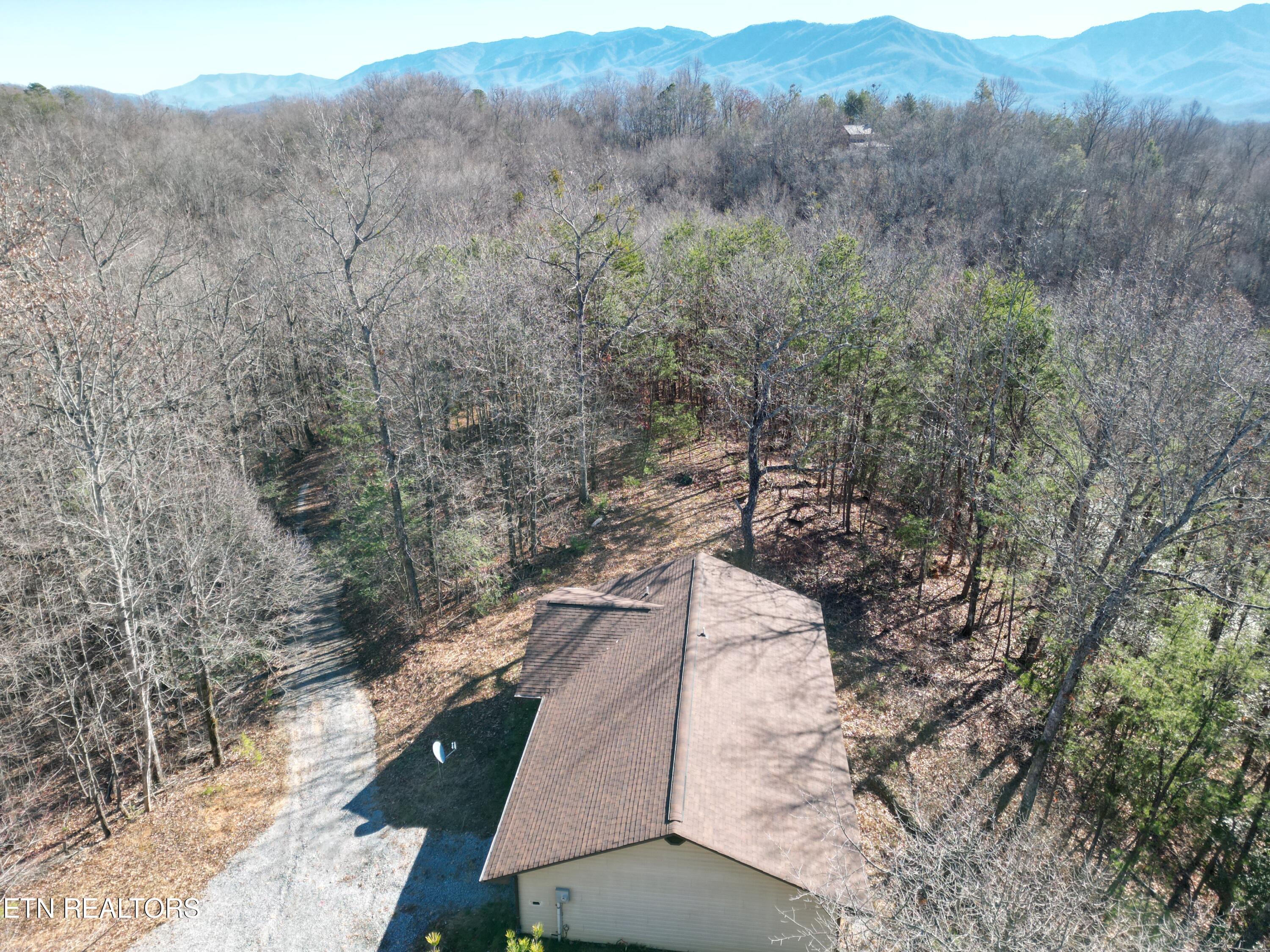 4010 Old Mountain Way