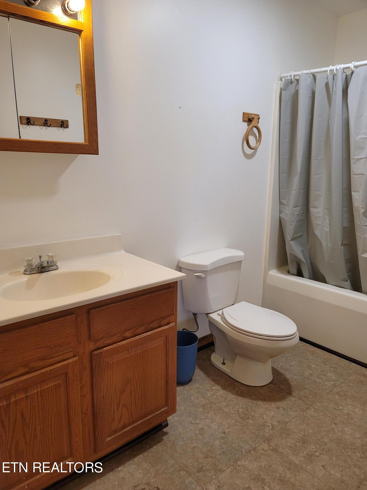 4010 Old Mountain Way