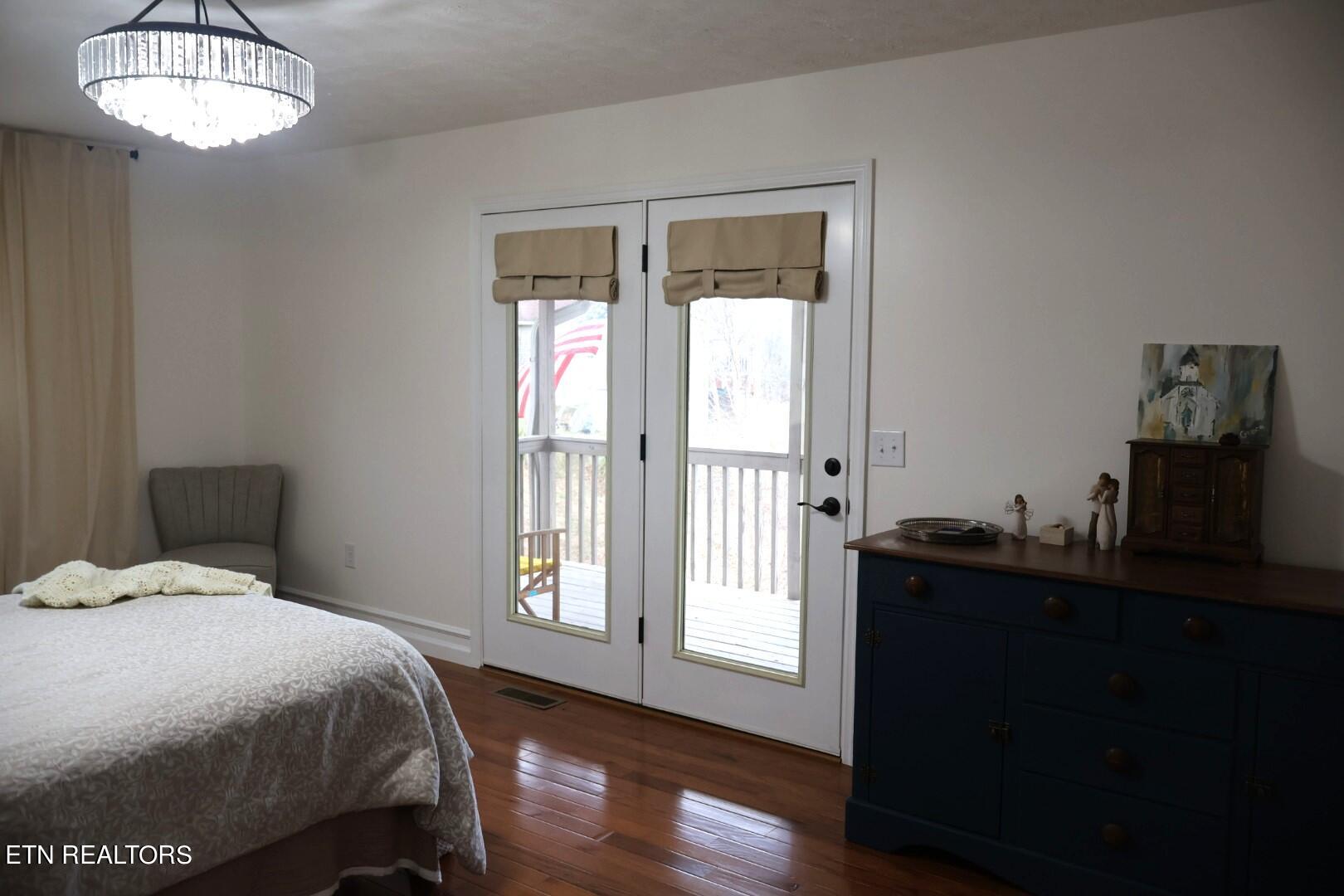 2827 English Hills Drive