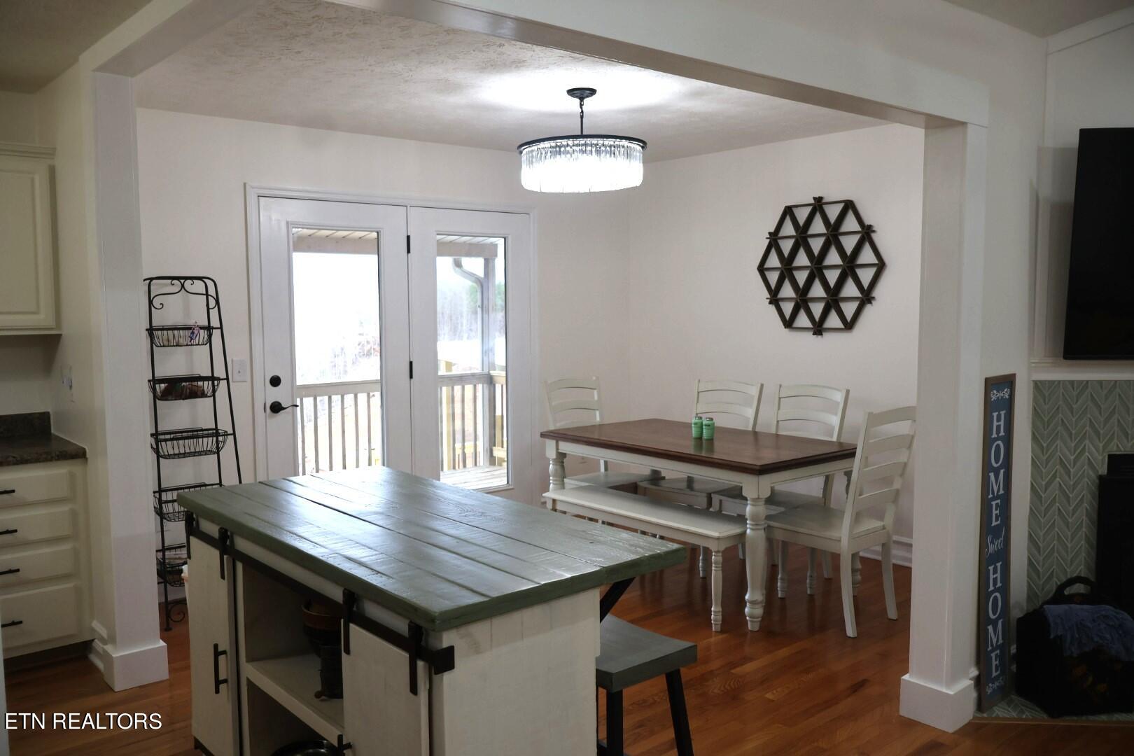 2827 English Hills Drive