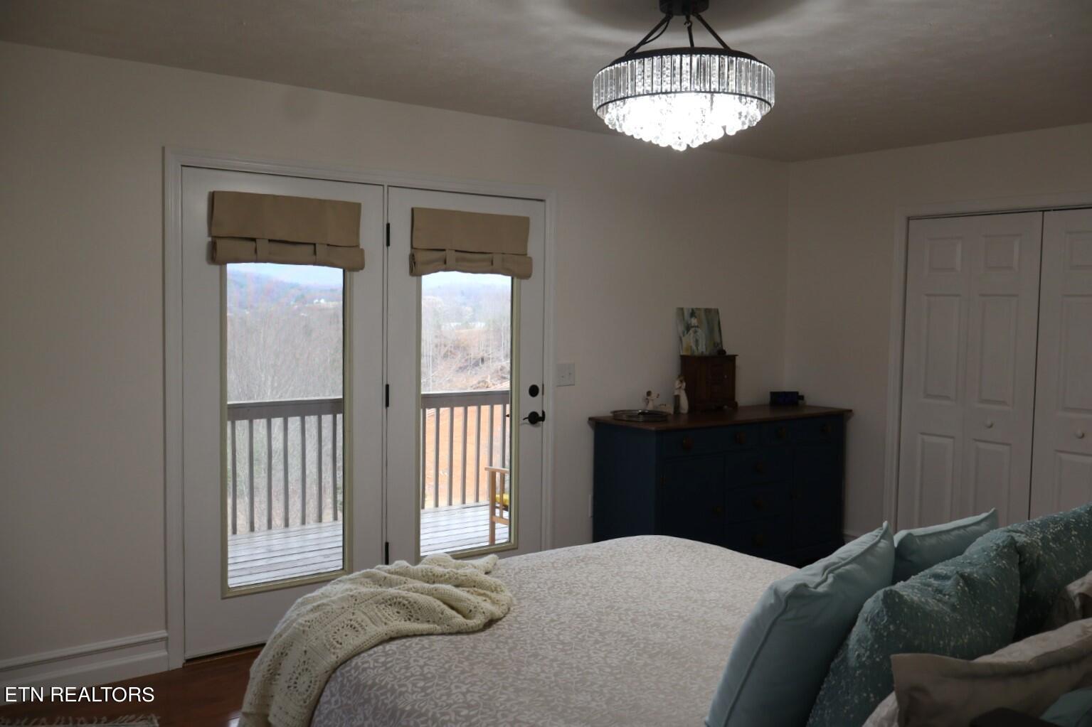 2827 English Hills Drive