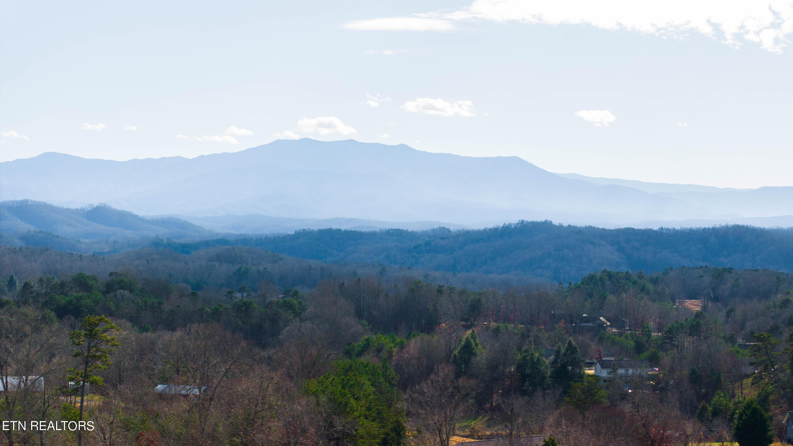 2827 English Hills Drive