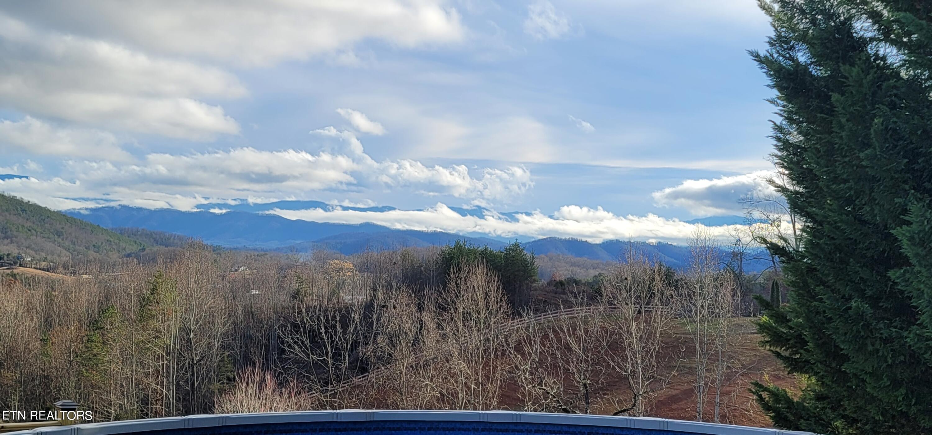 2827 English Hills Drive