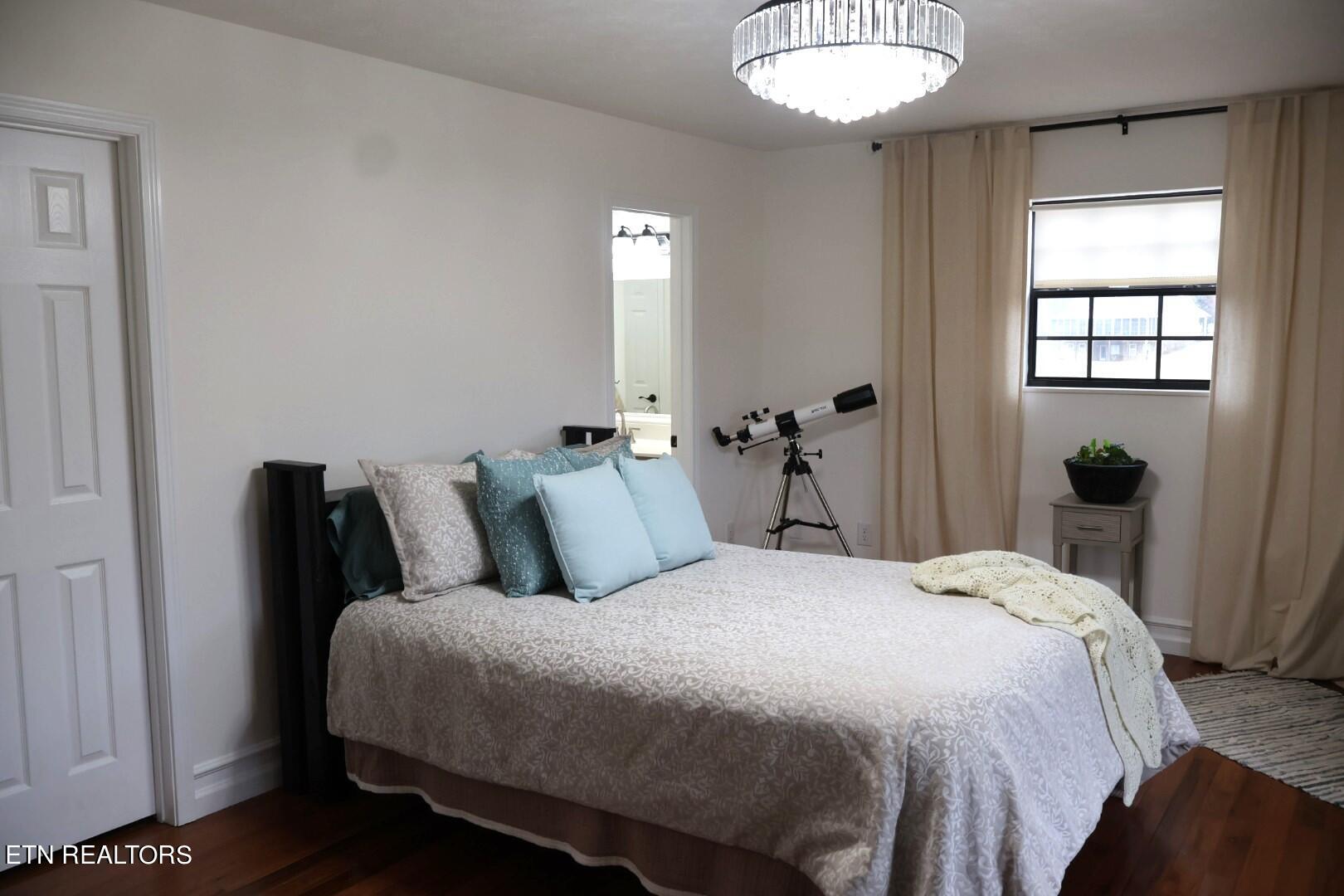 2827 English Hills Drive