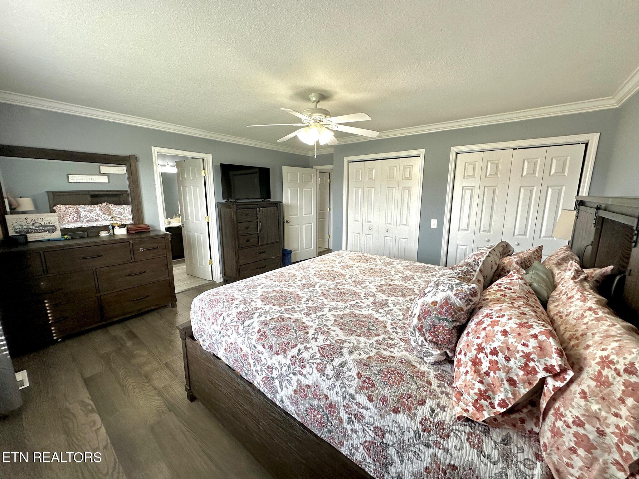 527 Emerts View Circle