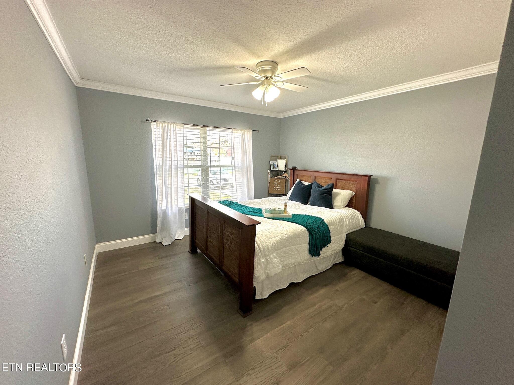 527 Emerts View Circle