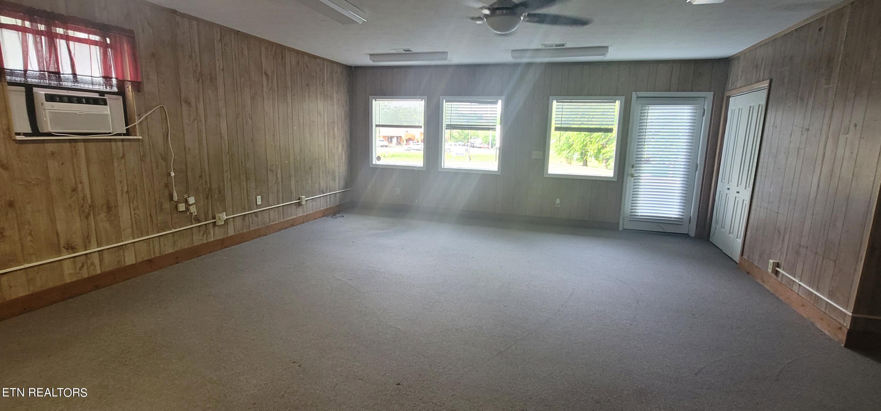 1365 Dolly Parton Pkwy