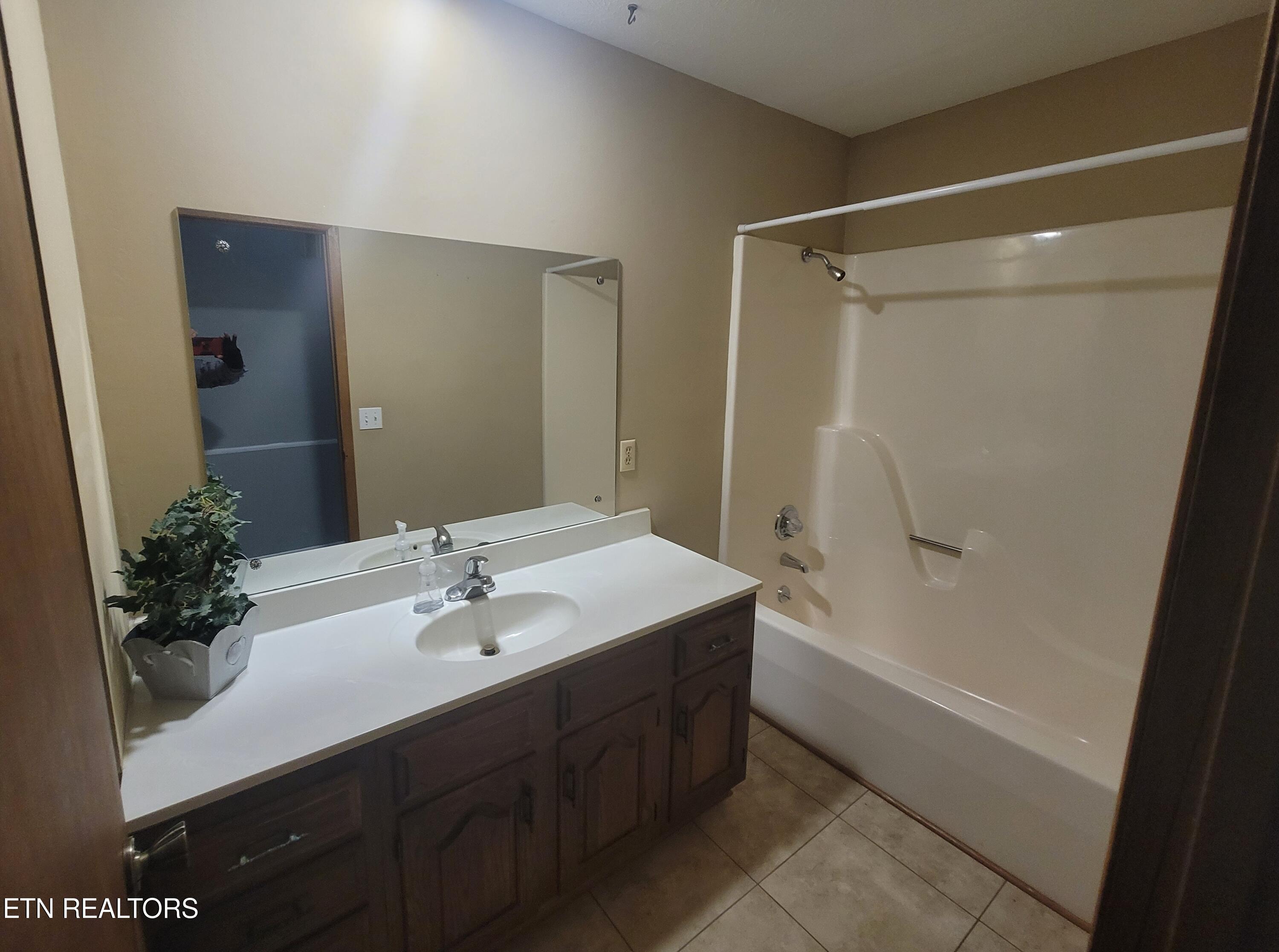 1365 Dolly Parton Pkwy