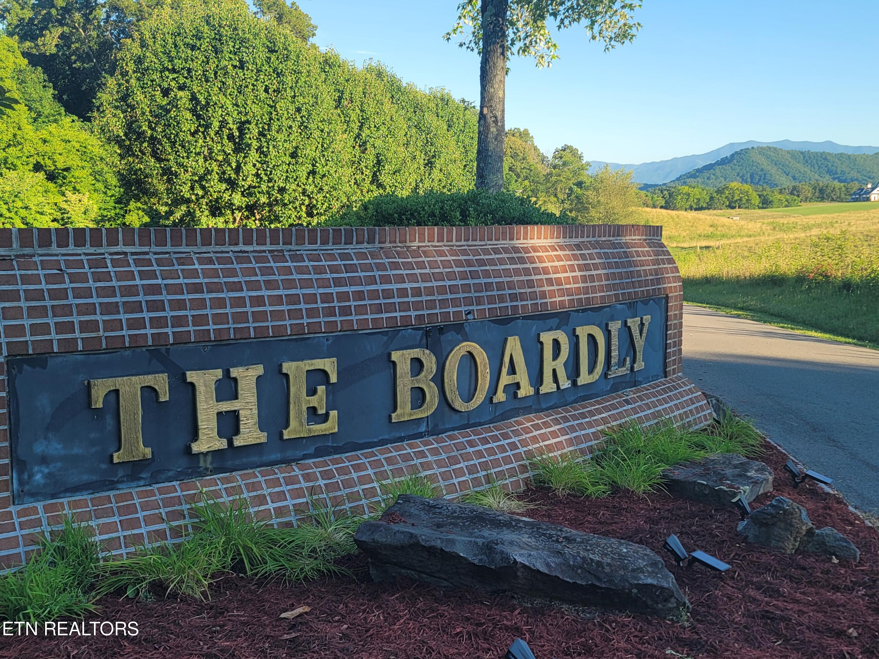 955 Boardly Hills Blvd