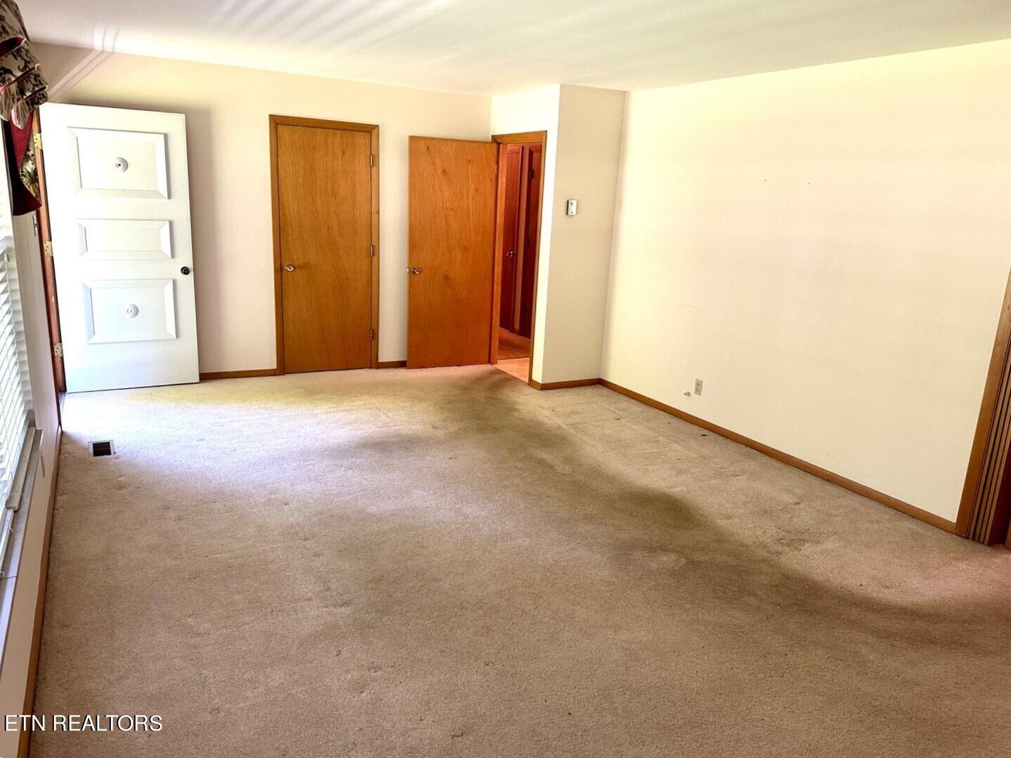 405 Highland View Drive