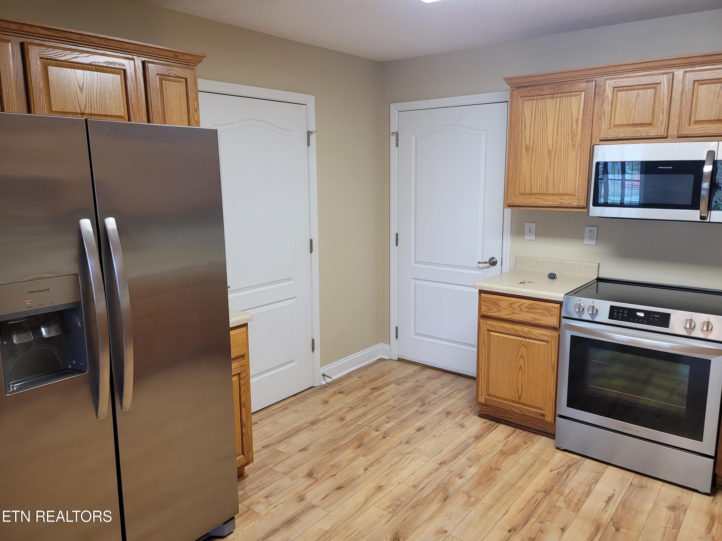 163 River Garden Court, 97