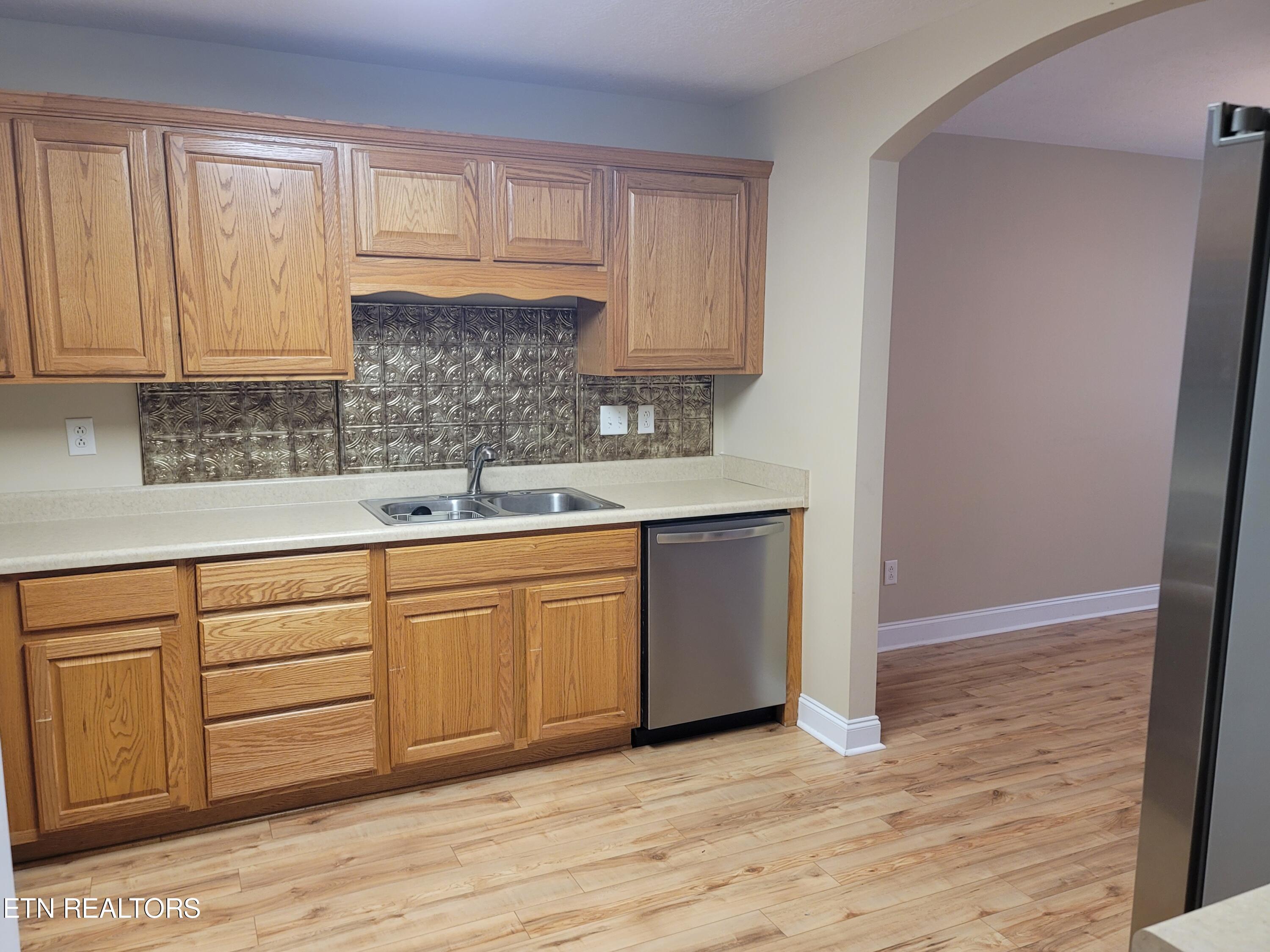 163 River Garden Court, 97