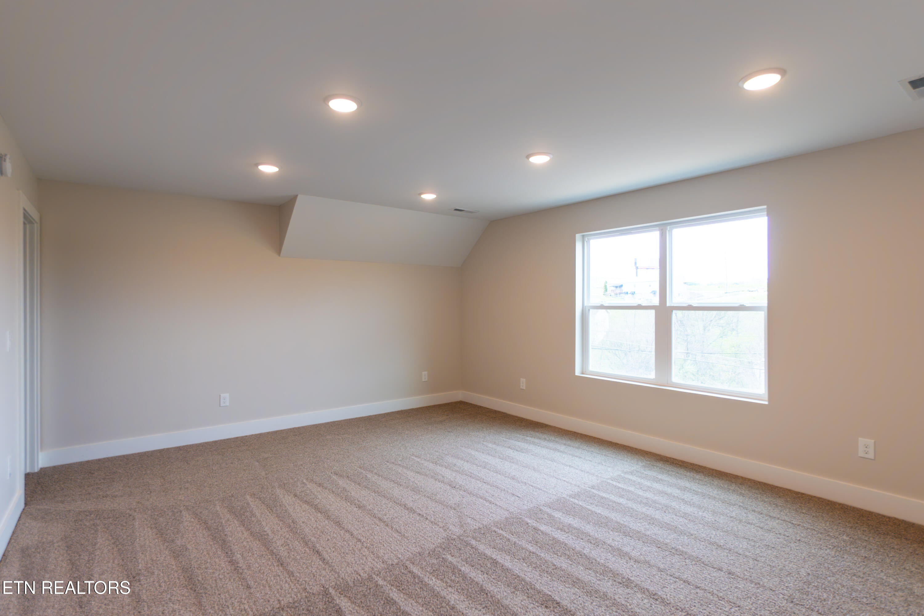 610 Old Tittsworth Springs Rd